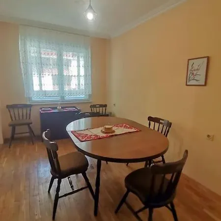Апартаменты J Family Budget *